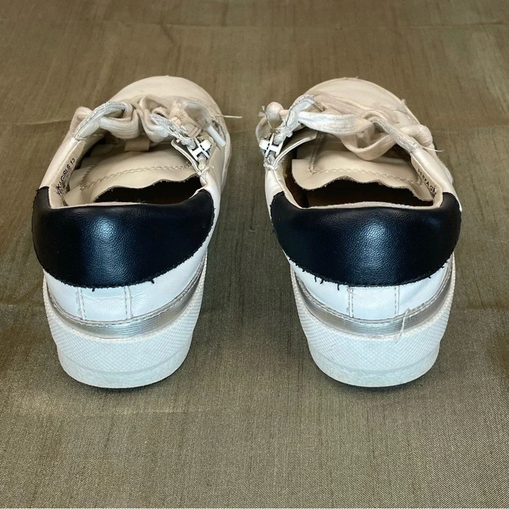 Girls Dolce Vita DV Sneakers Peeka Girls 13